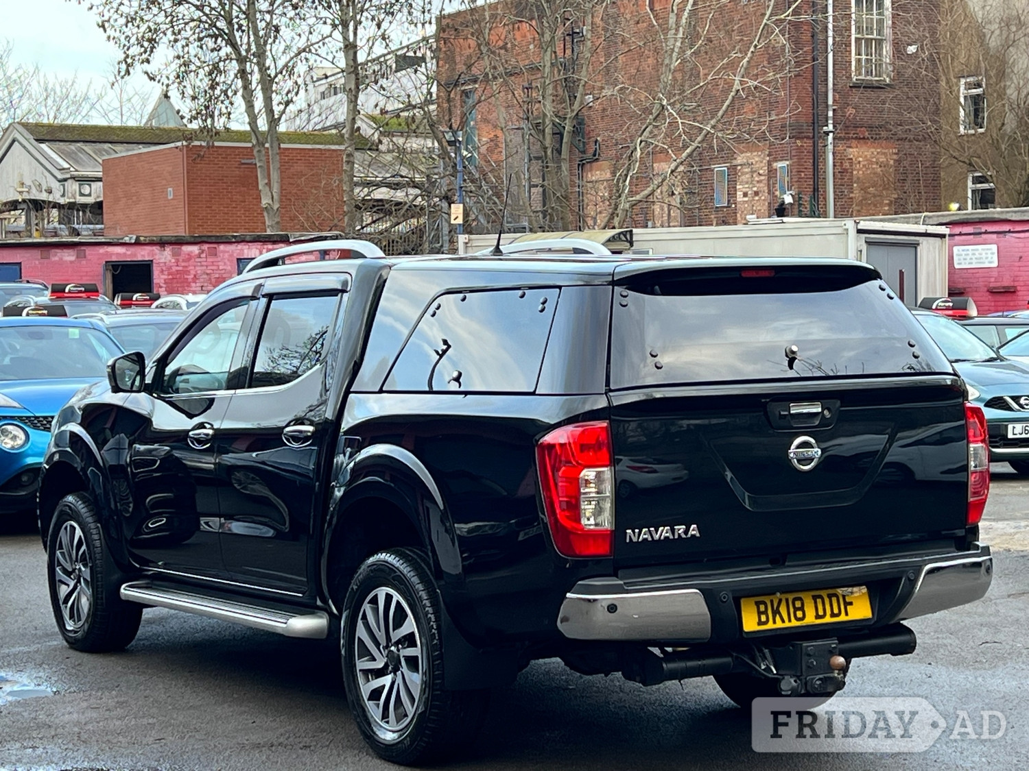 Nissan Navara 2018 - Cars