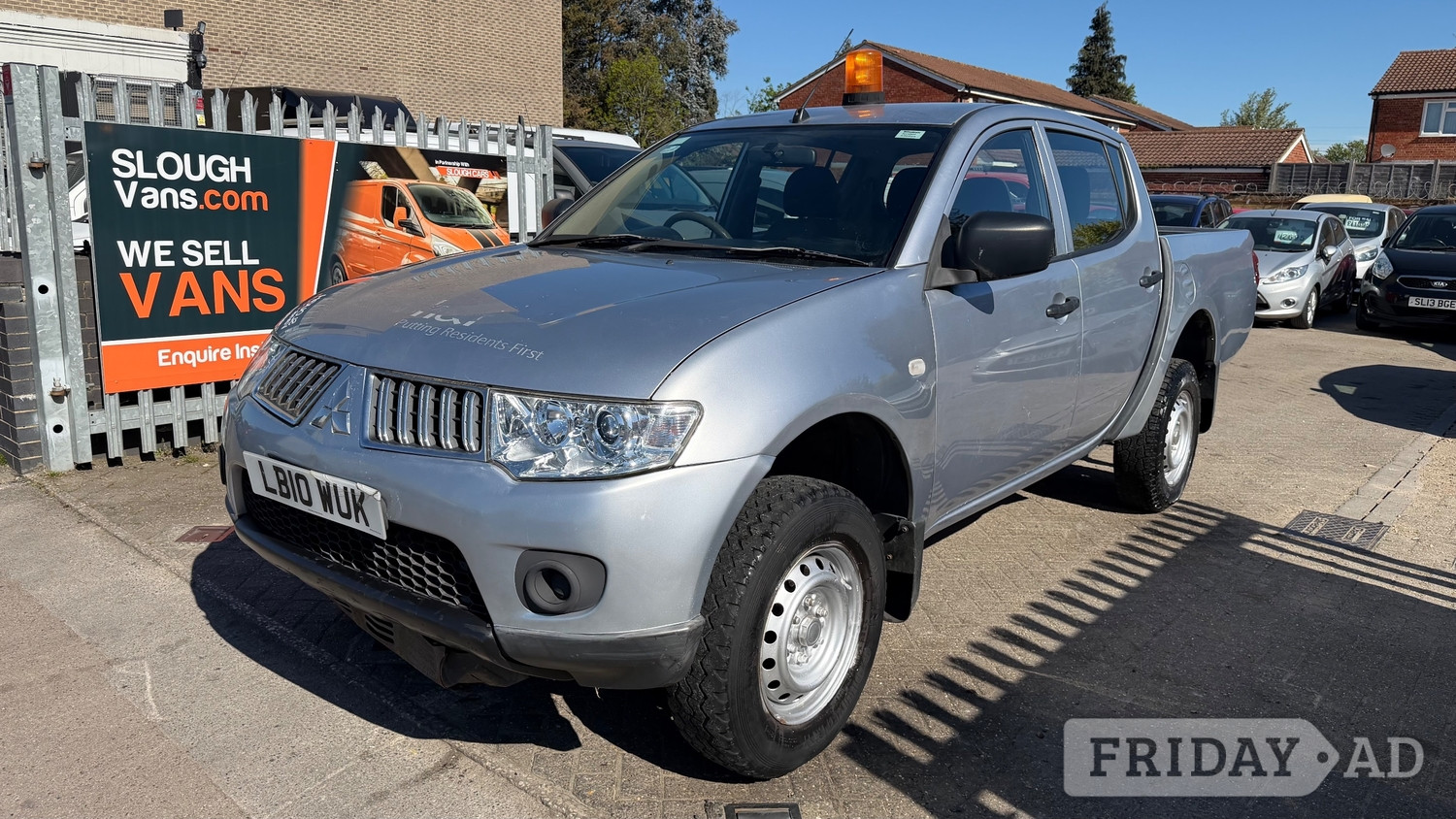Mitsubishi L200 Slough