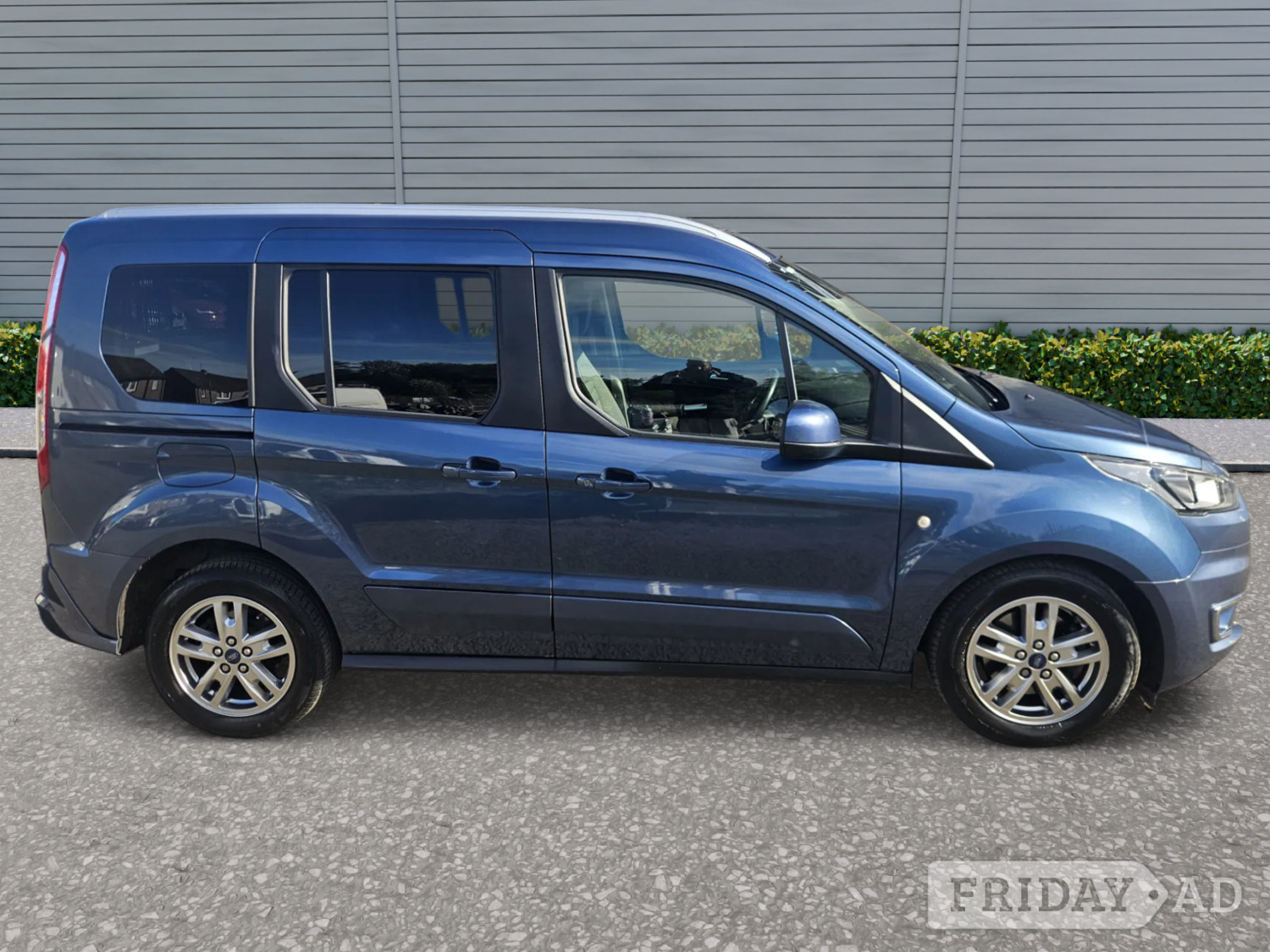 Ford Tourneo Connect 2020 - Cars in Bathgate