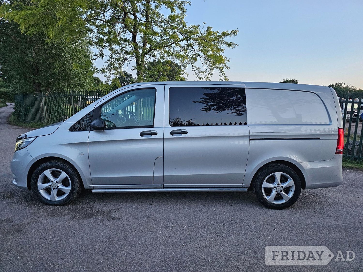 Mercedes-Benz Vito 2017 - Vans & Commercial Vehicles in Reading