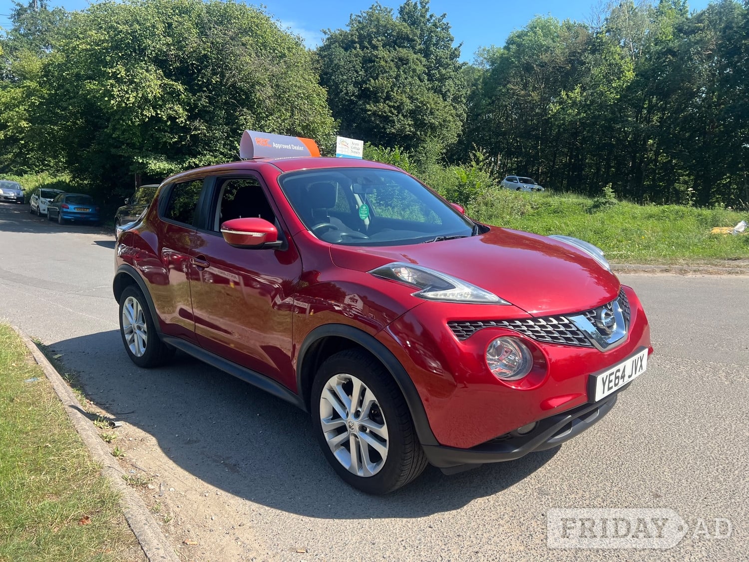 Nissan Juke 2014 - Cars in Horley