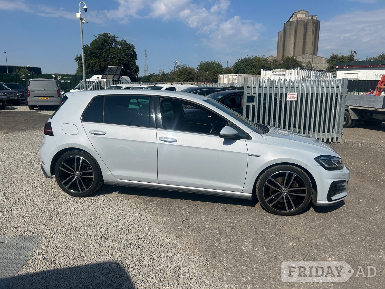 Volkswagen Golf 2018 - Cars