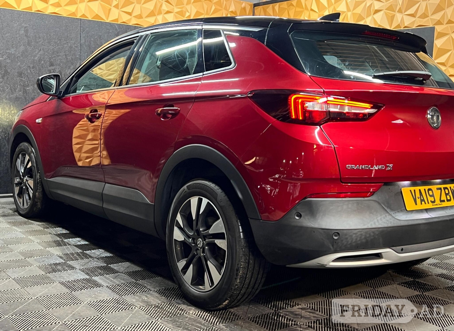 Vauxhall Grandland X 2019 - Cars in Halifax