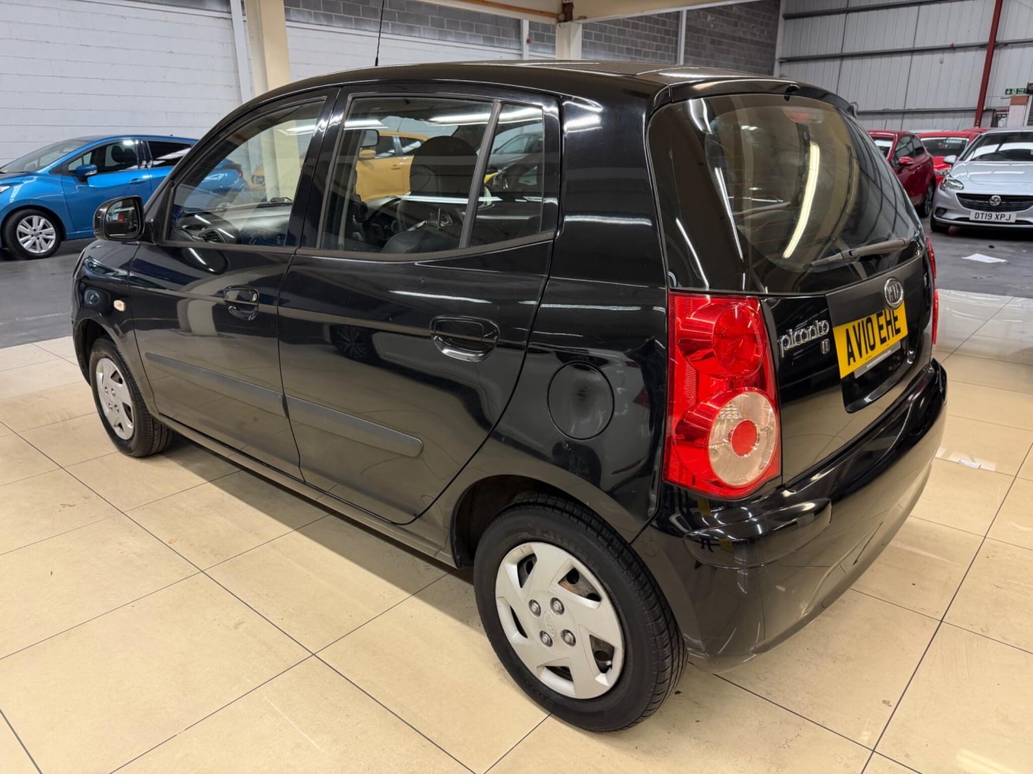Kia Picanto 2010 - Cars