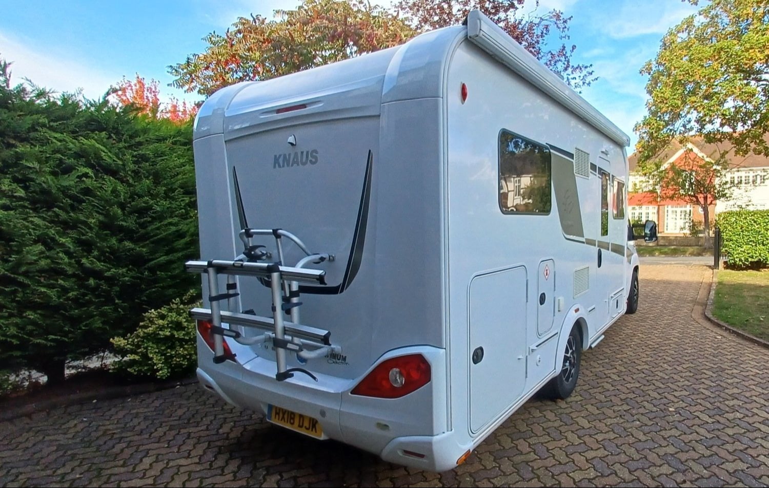[ berth ]Knaus Sun Ti Platinum  650 MF. Automatic.