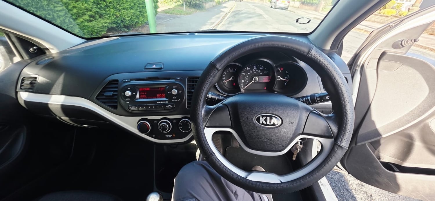 Kia Picanto 2013 - Cars in Sutton