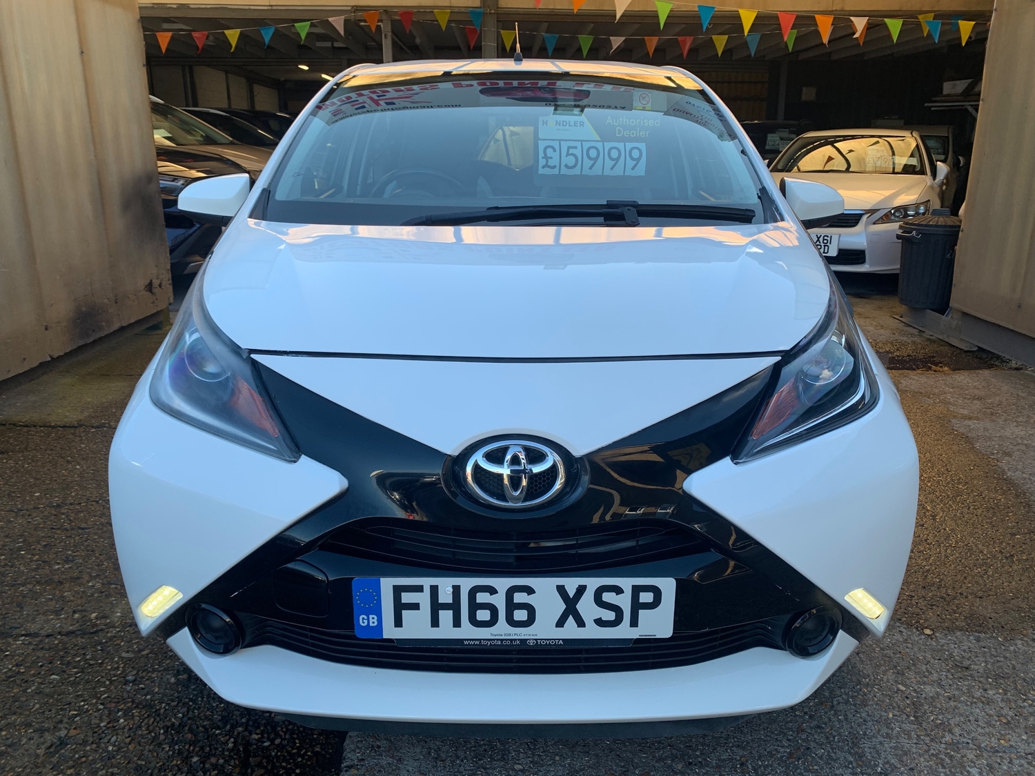 Toyota Aygo 2016 - Cars