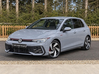 Volkswagen Golf 2025
