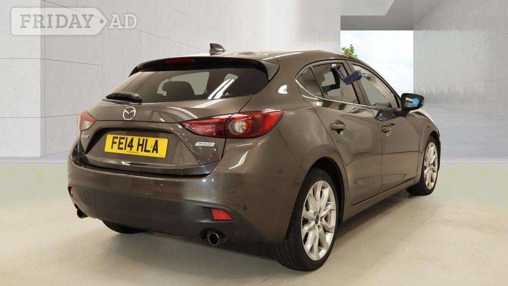 Mazda 3 2014 - Cars in Uxbridge