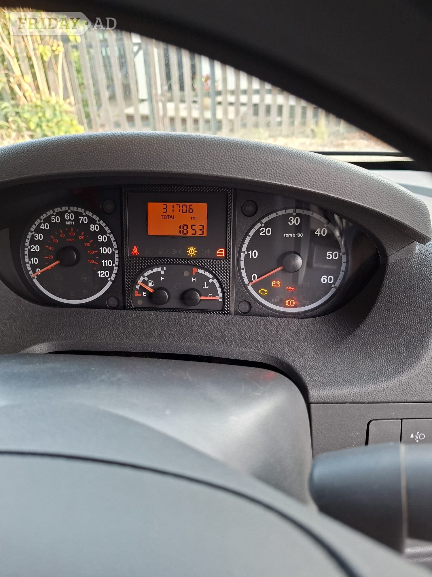 [ berth ]Peugeot Autoquest (signiture)