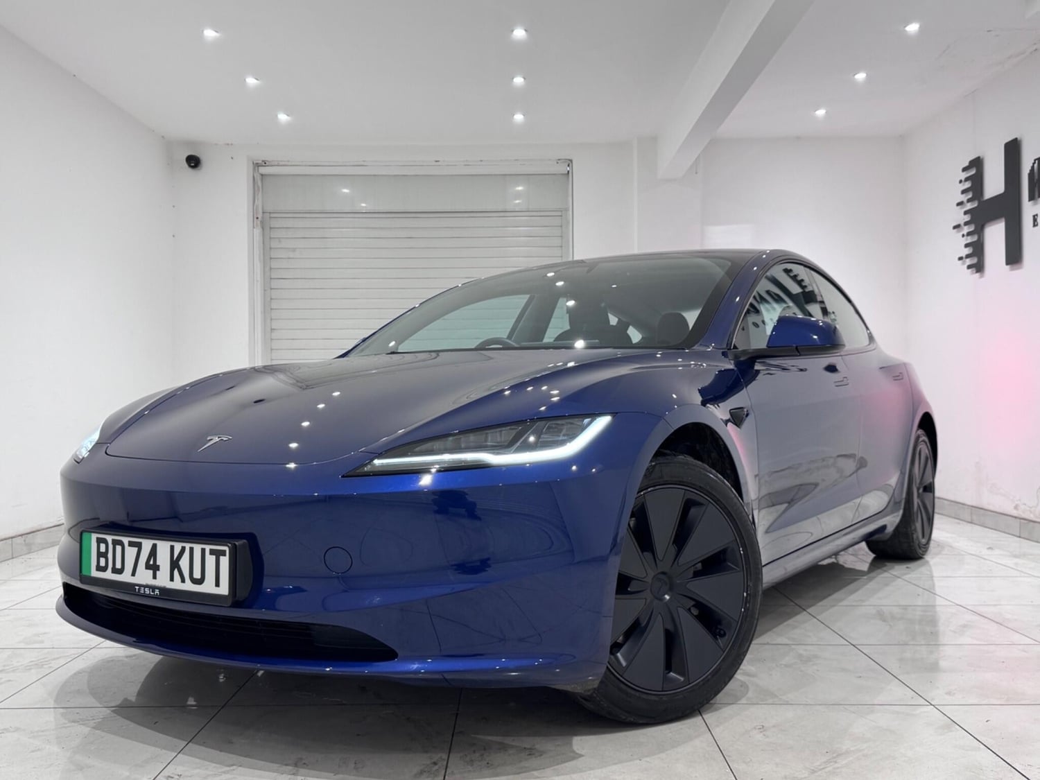 Tesla Model 3 2024 - Cars in Hounslow