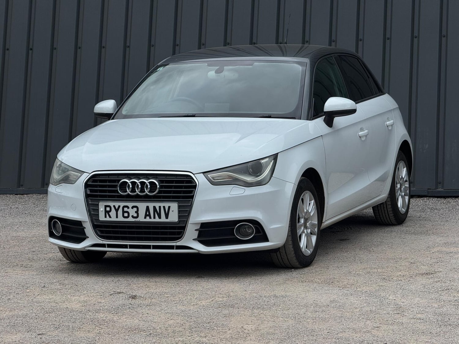 [ berth ]Audi A1