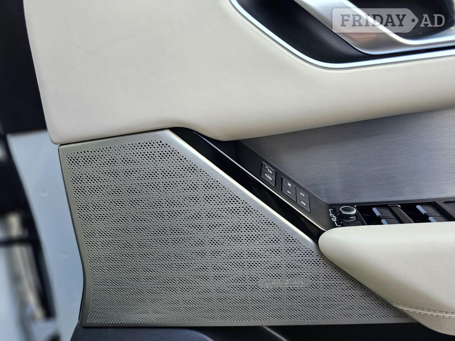 Land Rover Range Rover Velar 2019 - Cars