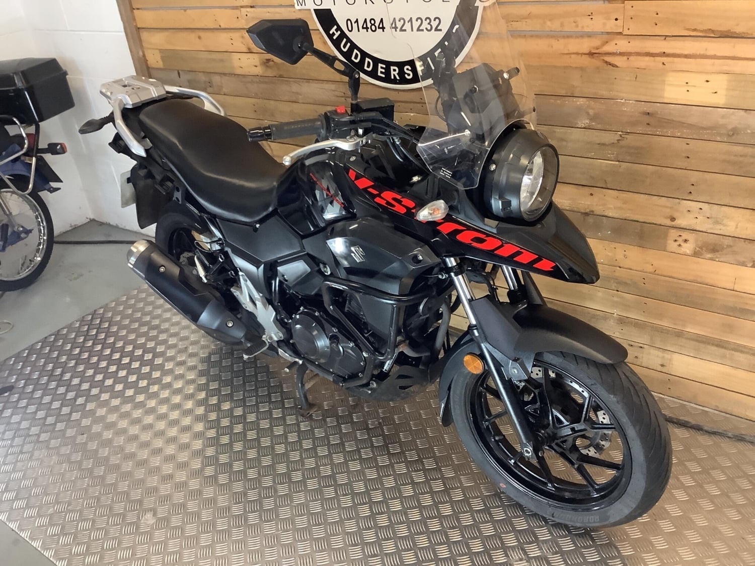 Suzuki V-Strom 2019 - Motorbikes, Scooters & Quads