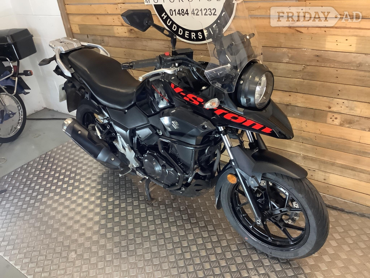 Suzuki V-Strom 2019 - Motorbikes, Scooters & Quads
