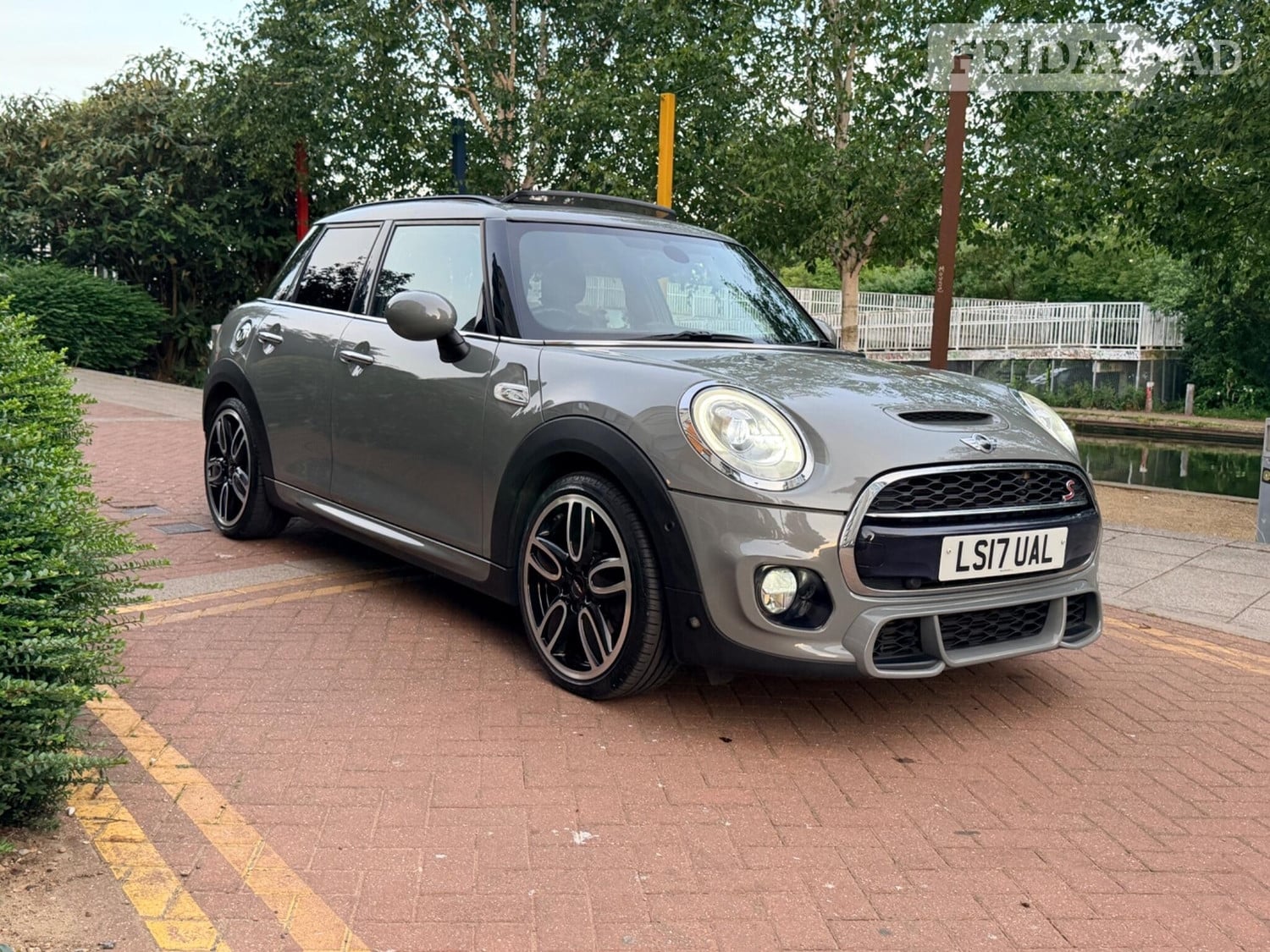 [ berth ]Mini Hatch