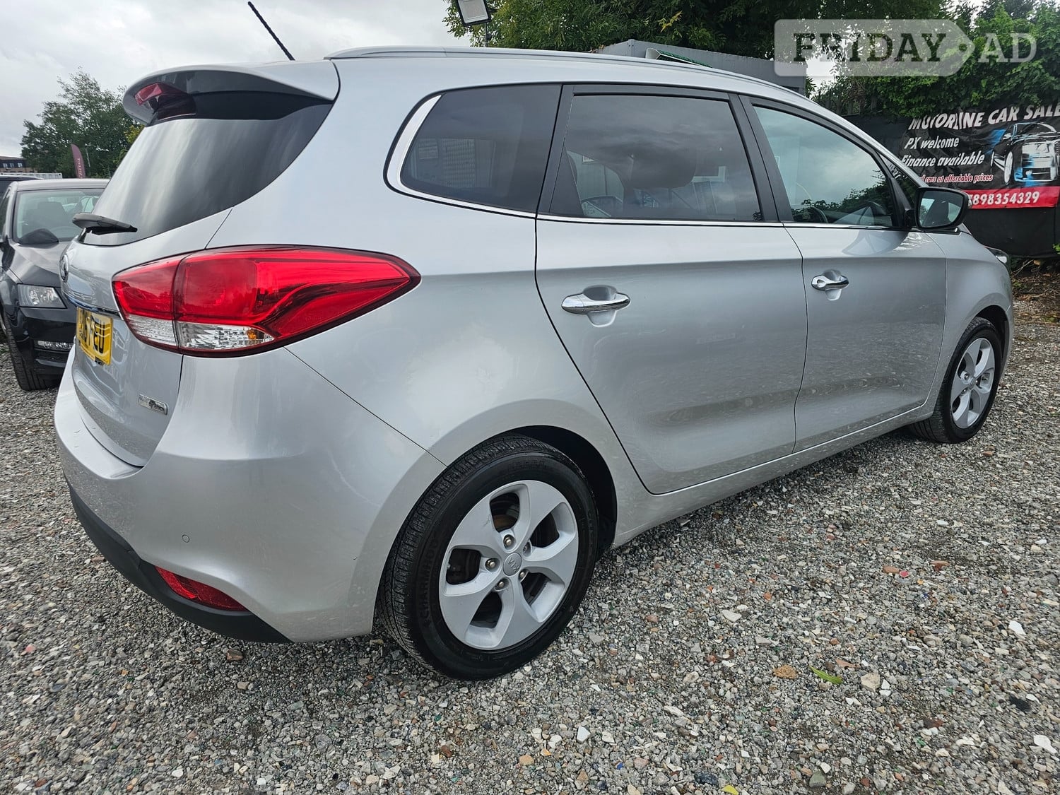[ berth ]Kia Carens