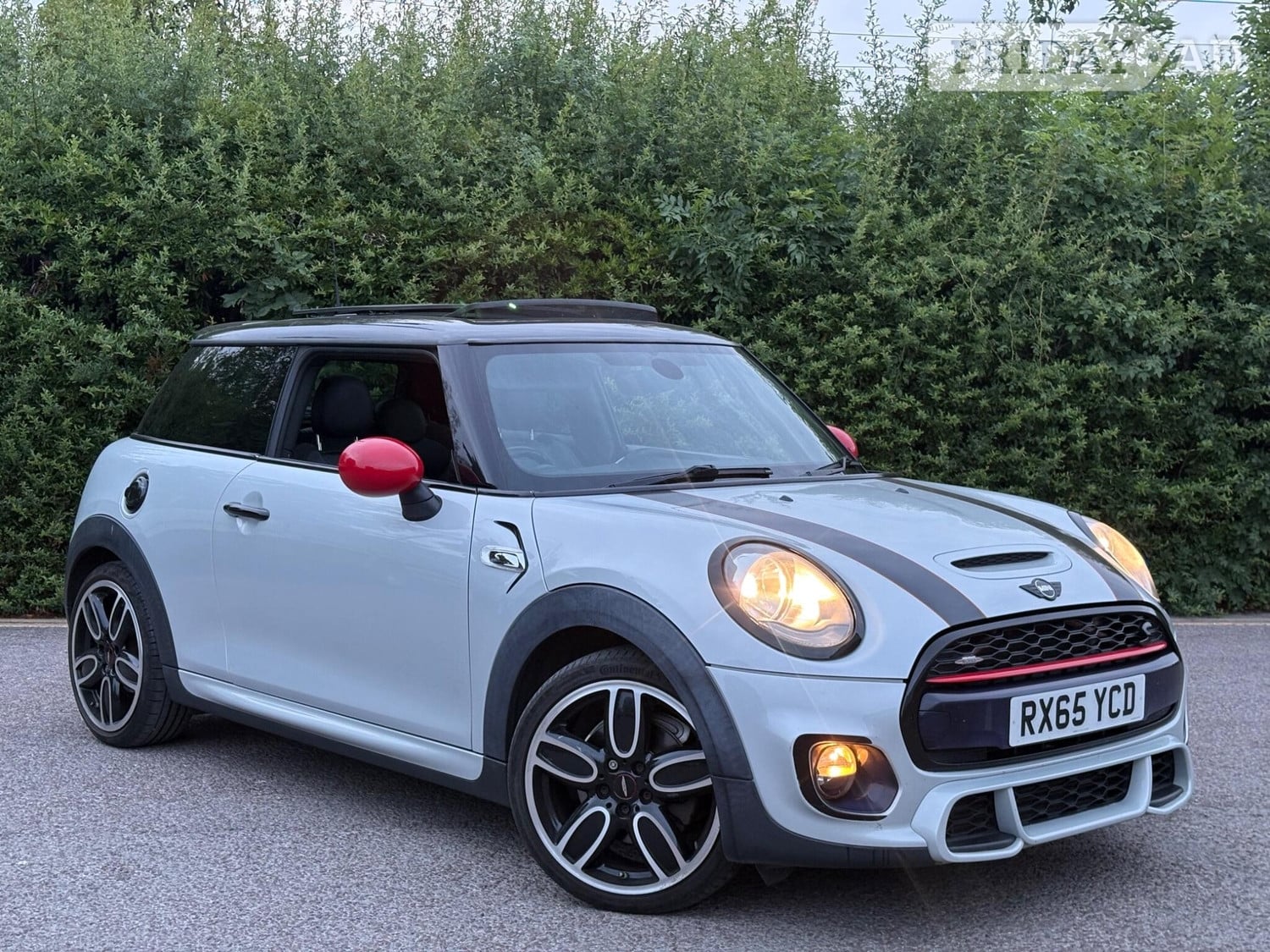 Mini Hatch 2015 in Swindon