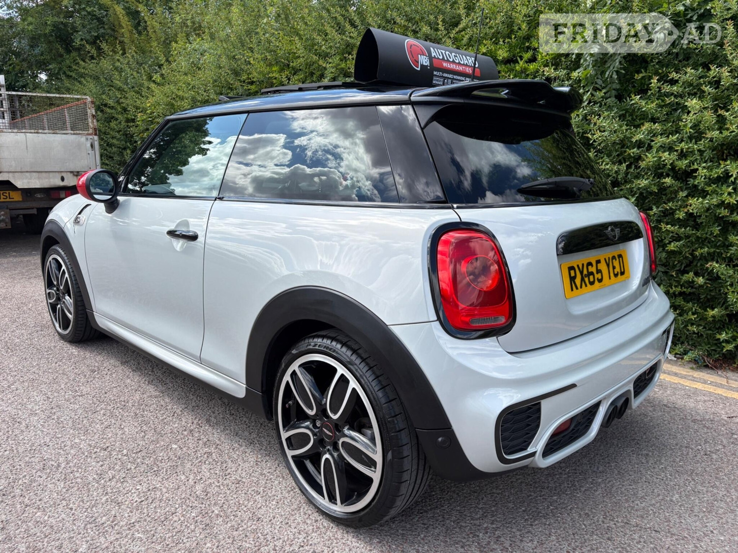 [ berth ]Mini Hatch
