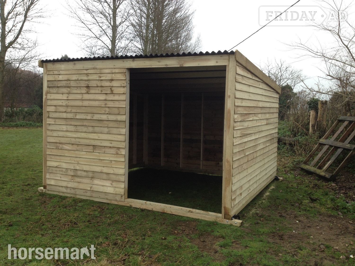 12’x12’ Mobile field shelter in King's Lynn