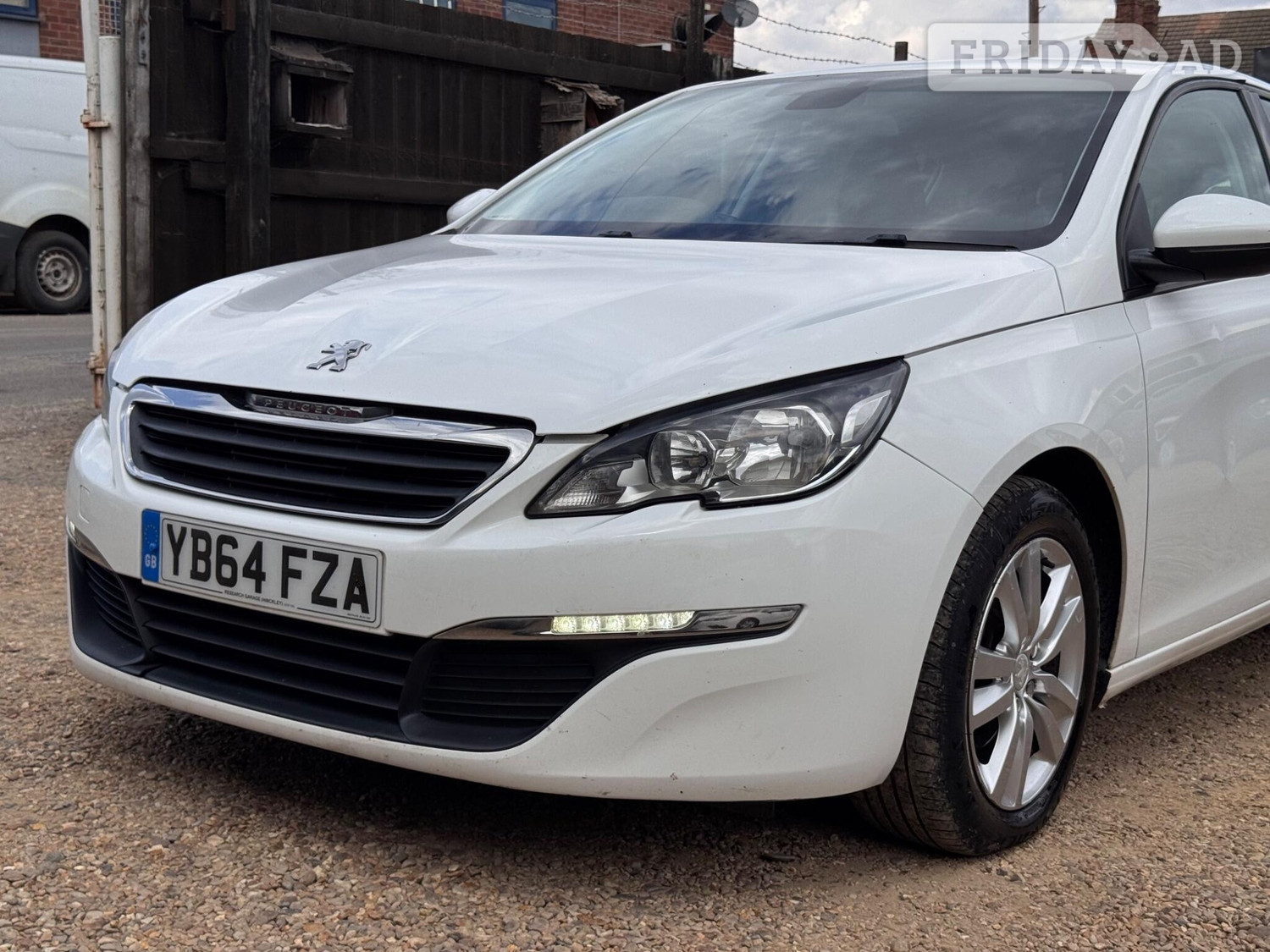 [ berth ]Peugeot 308