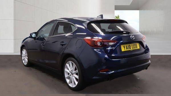 Mazda 3 2018 - Cars