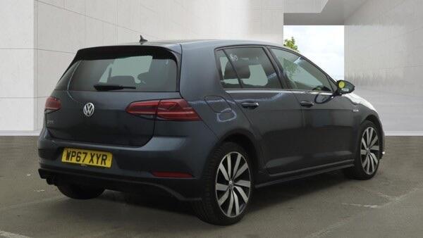 Volkswagen Golf 2018 - Cars