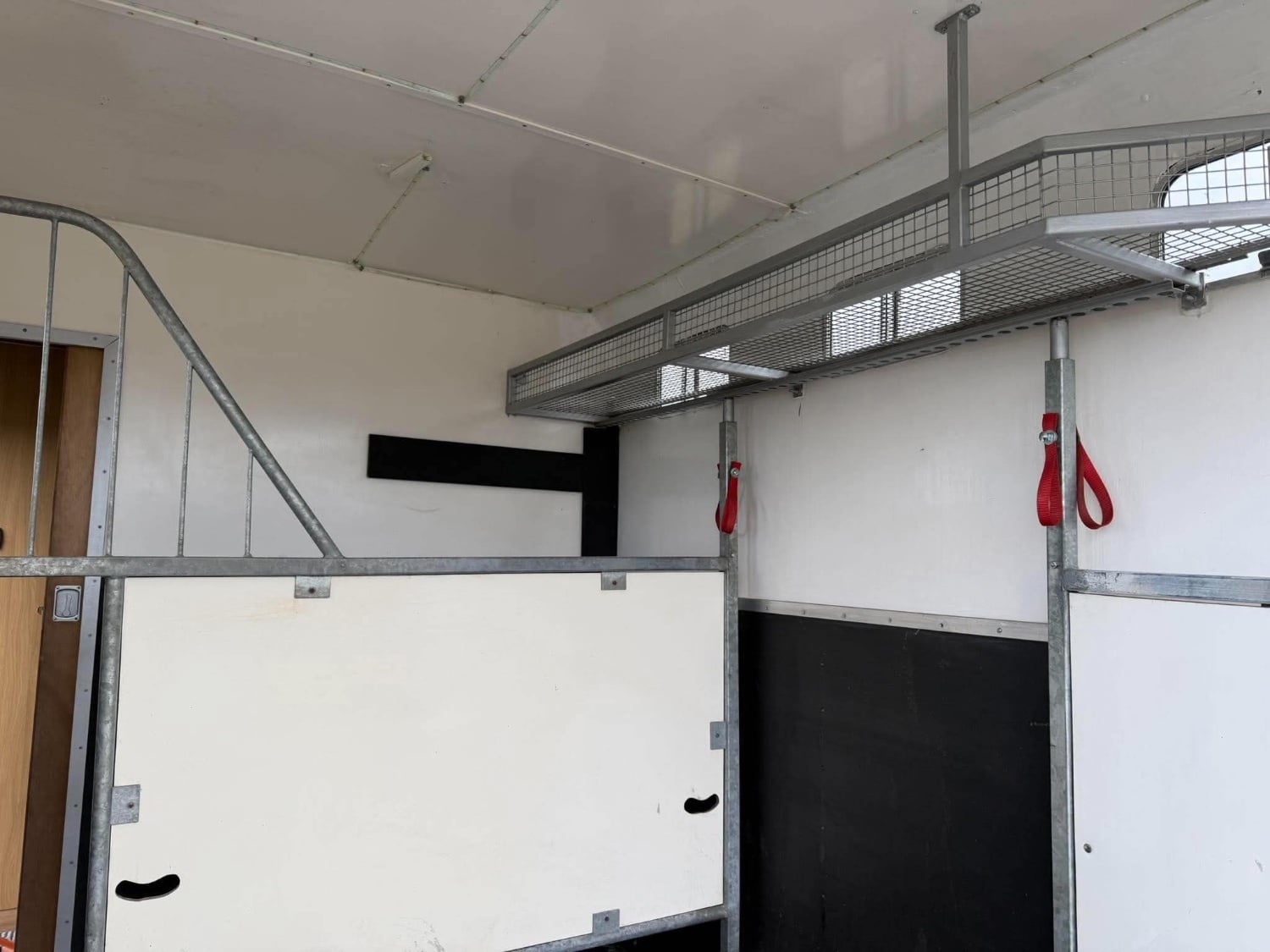 East Yorkshire Horseboxes  Daf Trucks Horsebox - Trailers & Horseboxes in Darlington