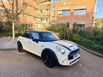 Mini Hatch 2017