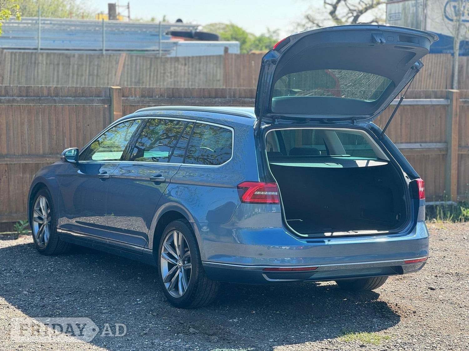 Volkswagen Passat 2015 - Cars