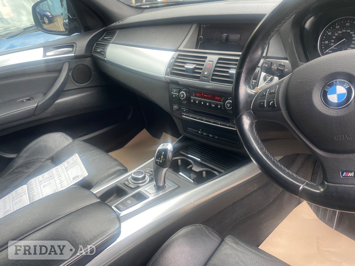 BMW X5 2010 - Cars