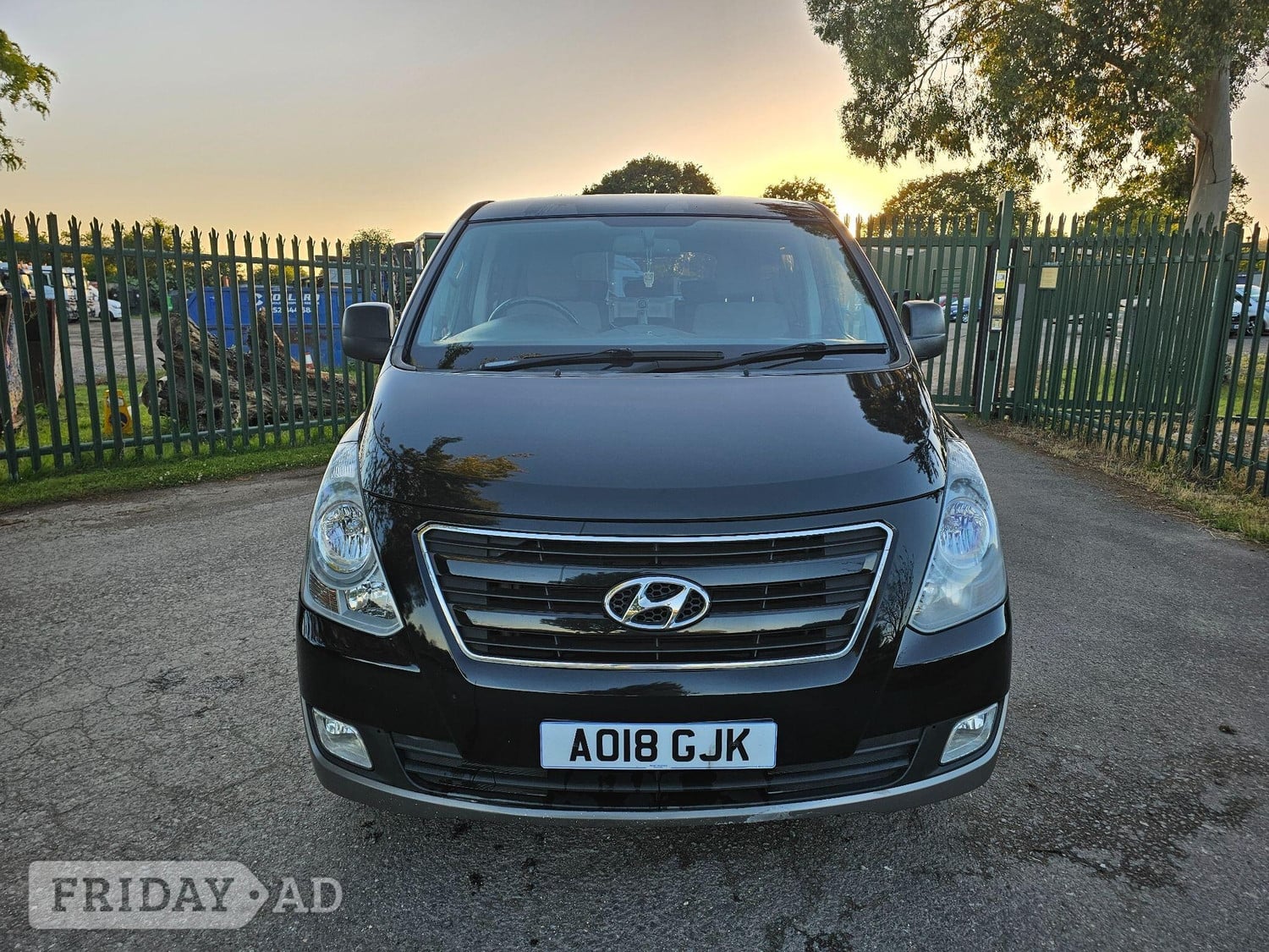 Hyundai i800 2018 - Cars in Reading