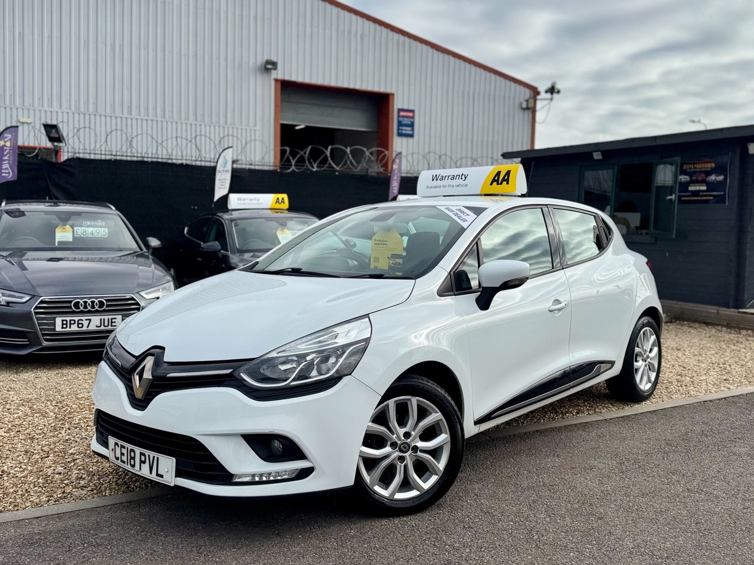[ berth ]Renault Clio