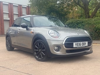 Mini Hatch 2016