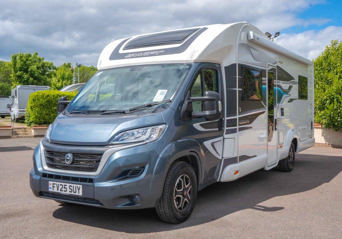 Swift Escape 674 2024 for sale - Motorhomes & Caravans in Newark