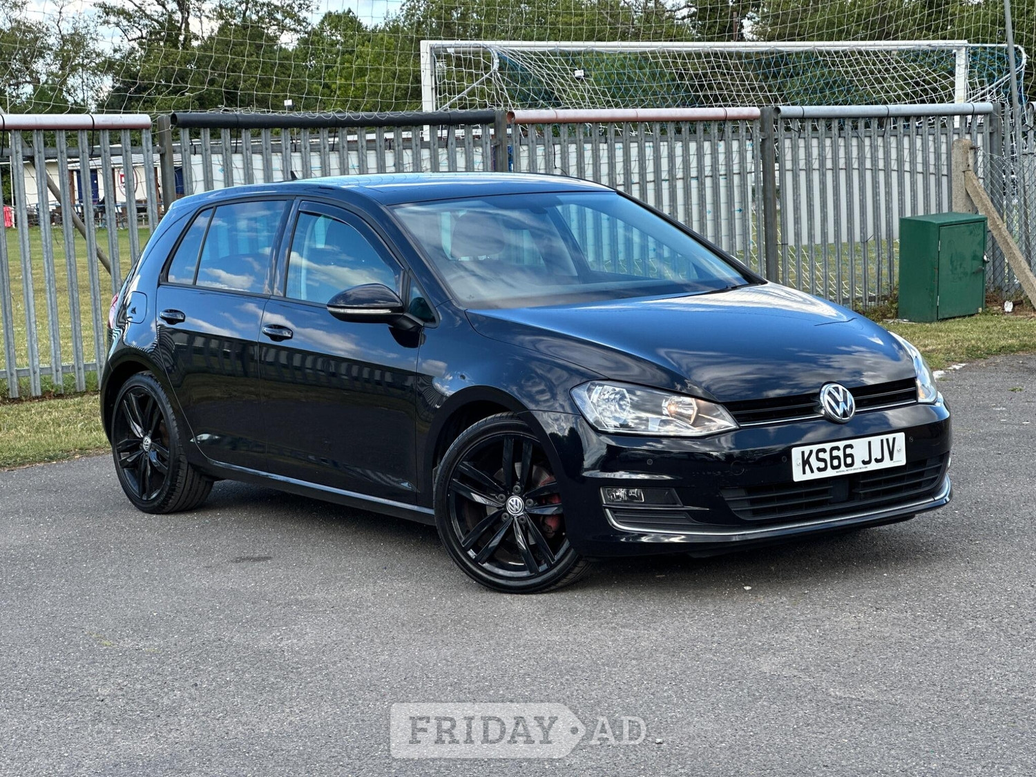 Volkswagen Golf 2016 in Slough