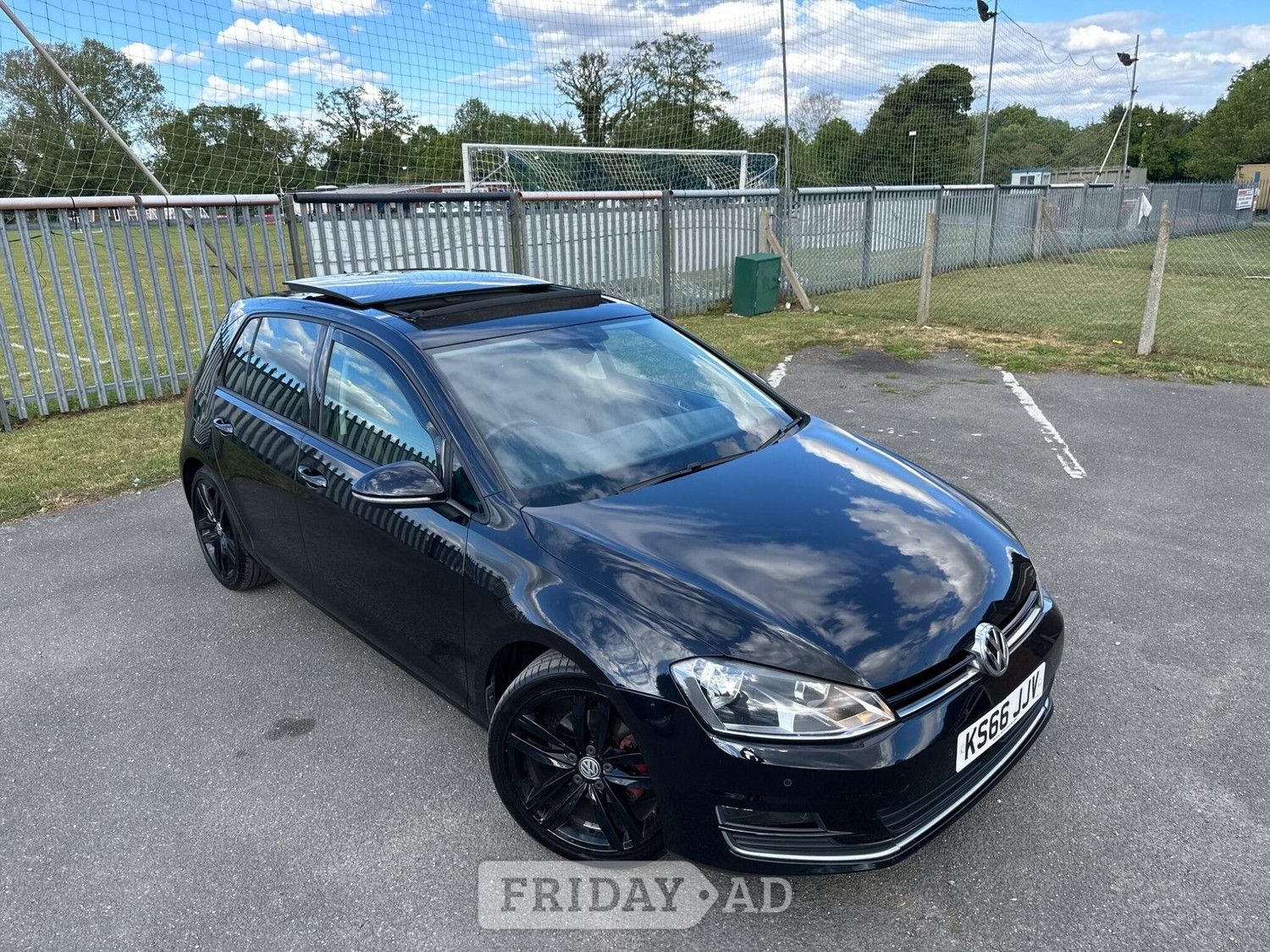 Volkswagen Golf Slough