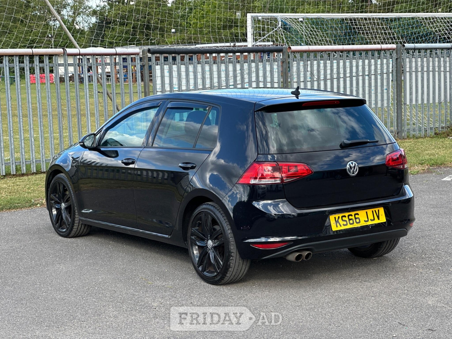 Volkswagen Golf 2016 - Cars