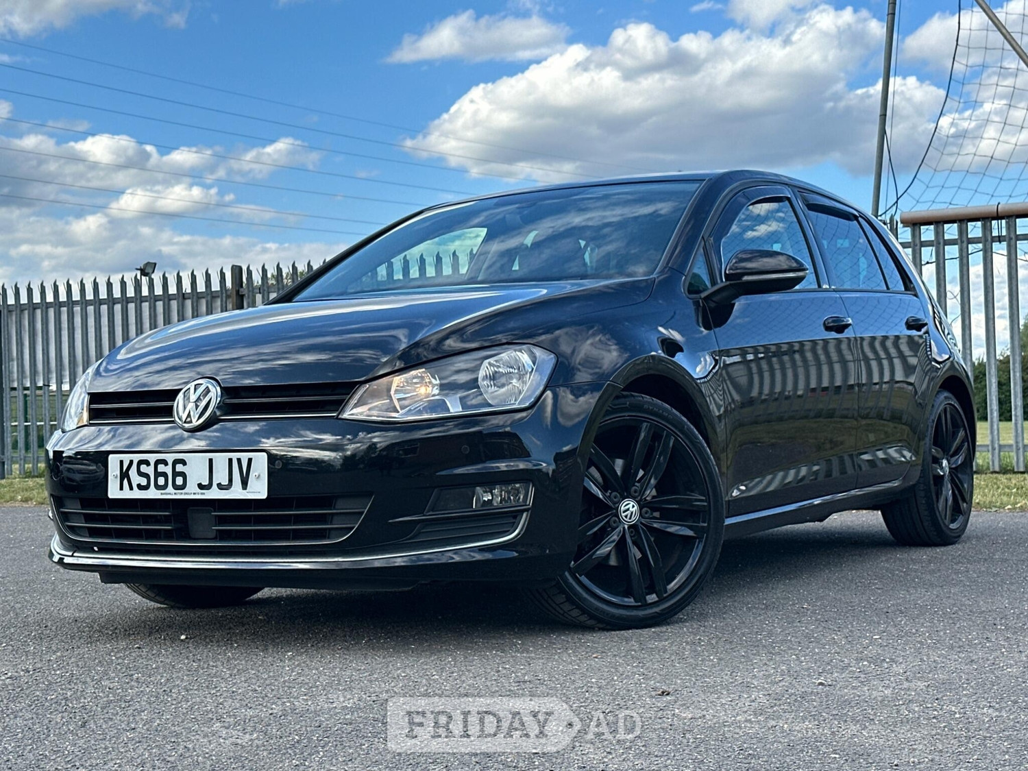 Volkswagen Golf 2016 - Cars in Slough