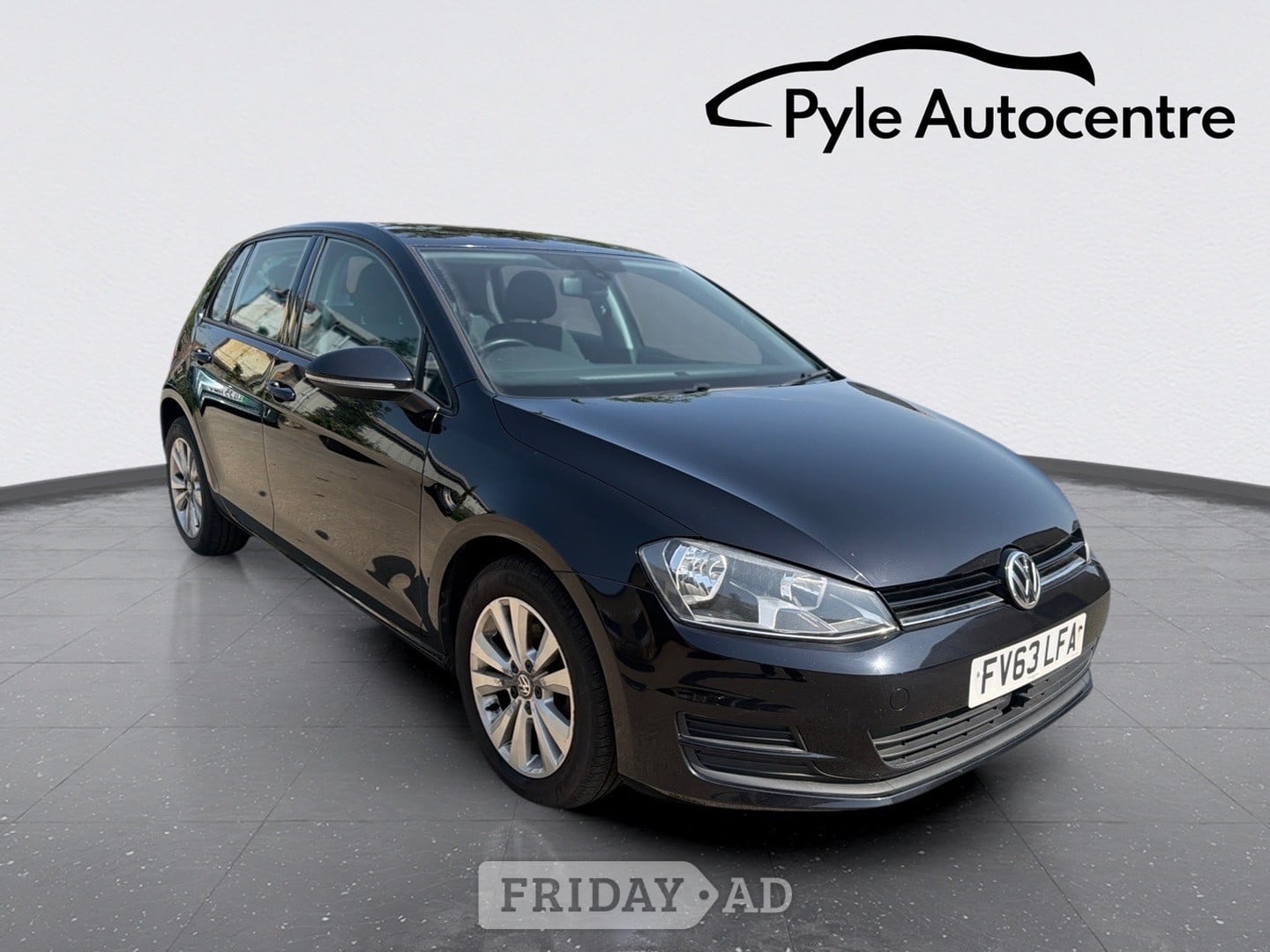 Volkswagen Golf 2013 in Bridgend
