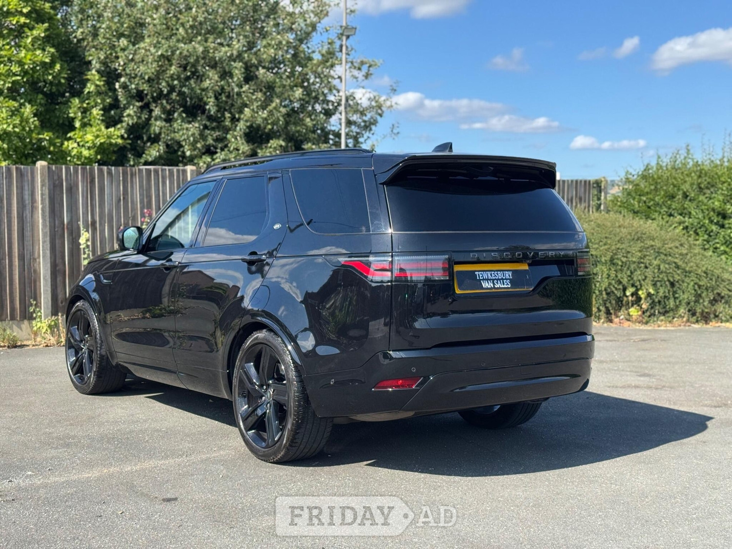 Land Rover Discovery 2025 - Vans & Commercial Vehicles in Tewkesbury