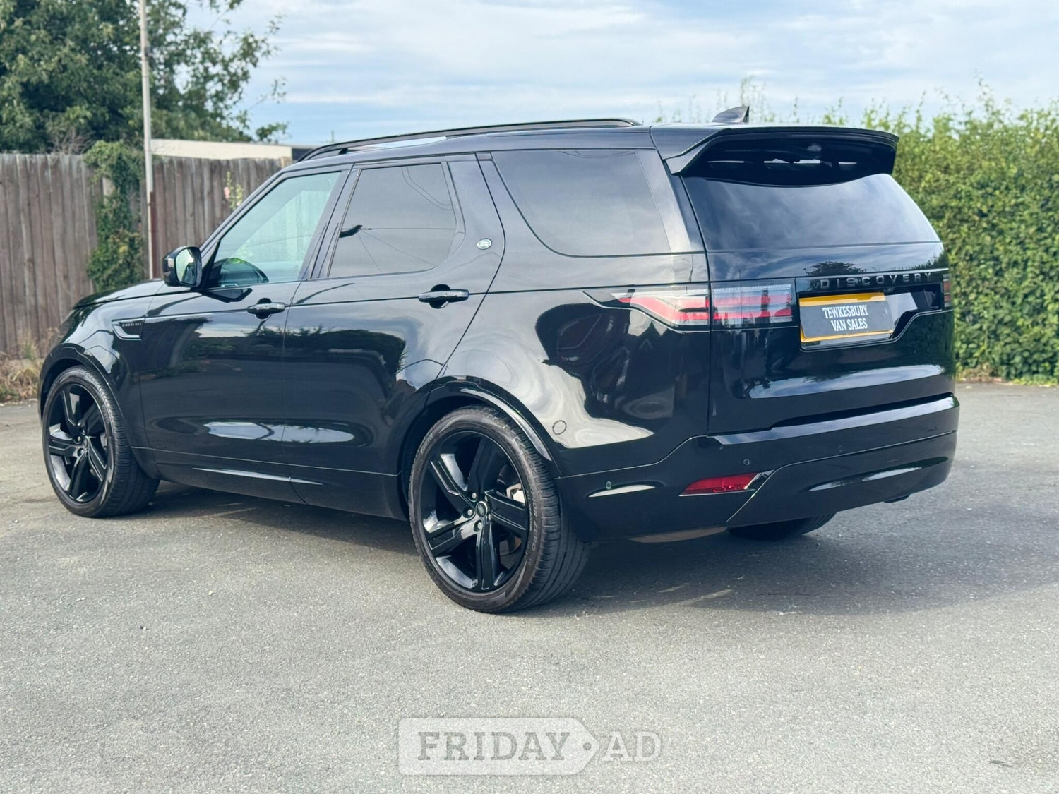Land Rover Discovery 2025 - Vans & Commercial Vehicles in Tewkesbury