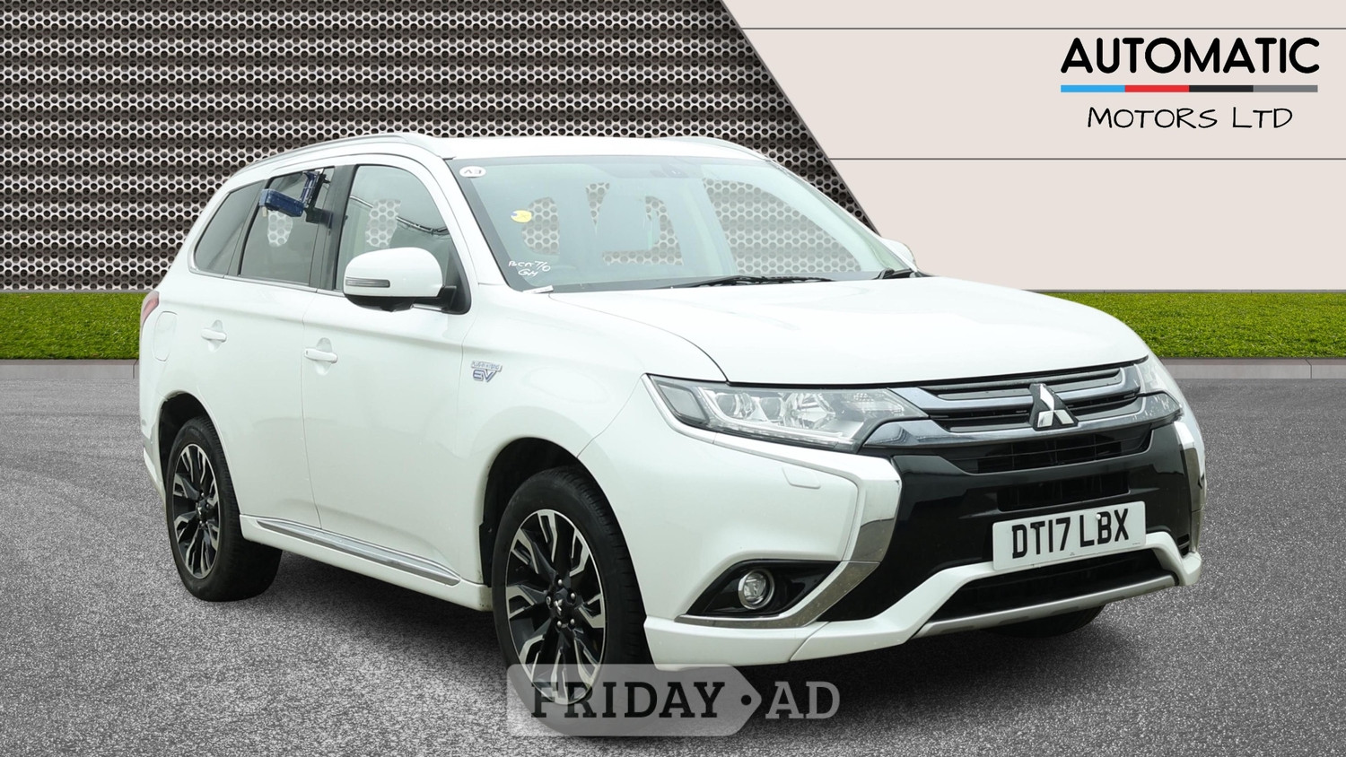 Mitsubishi Outlander 2017 in Hillingdon