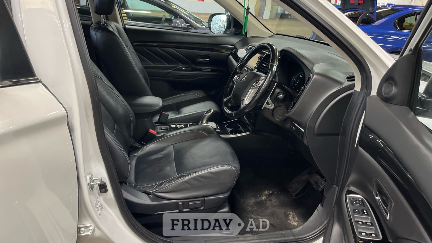 [ berth ]Mitsubishi Outlander
