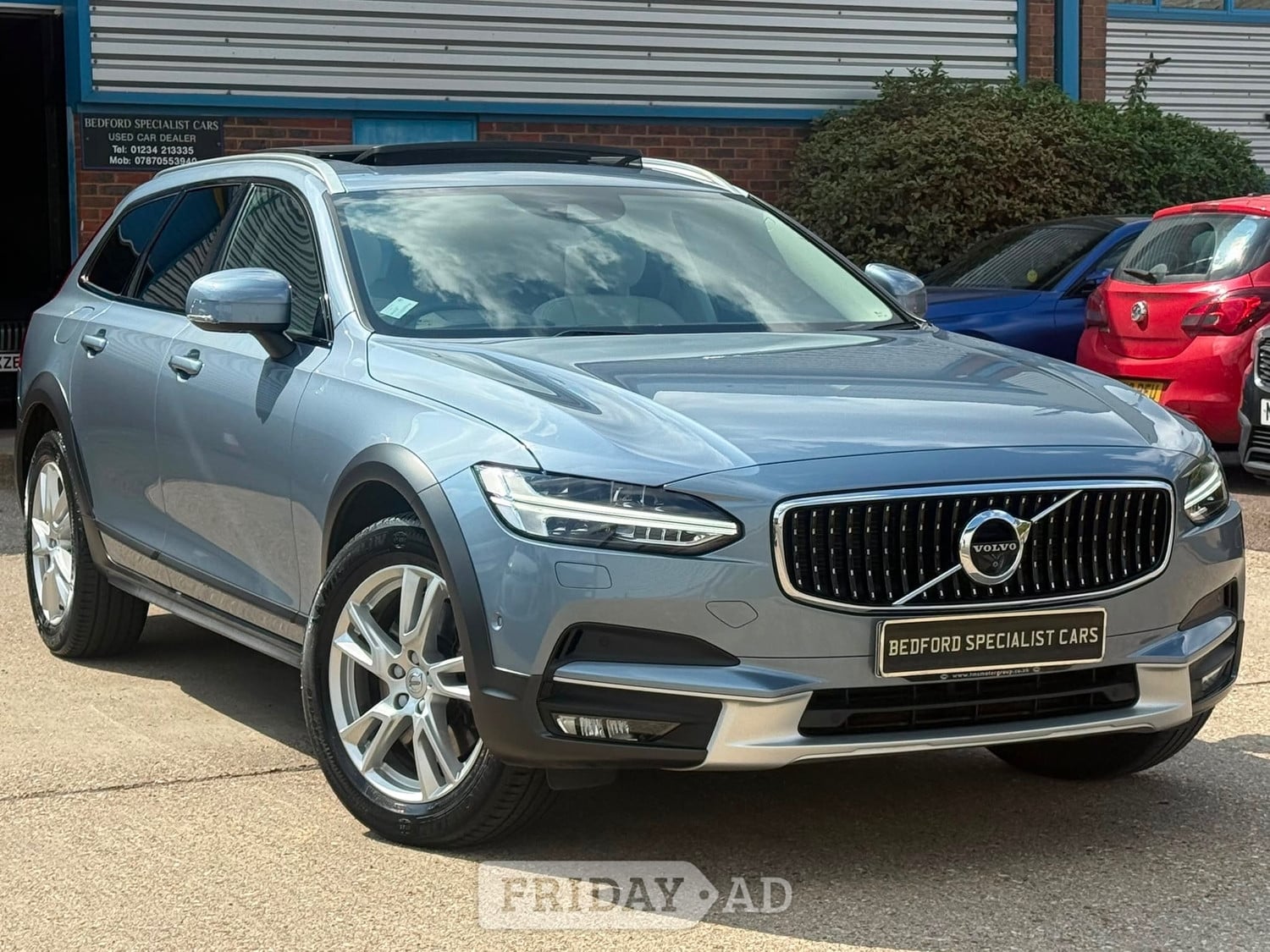 Volvo V90 2017 in Bedford