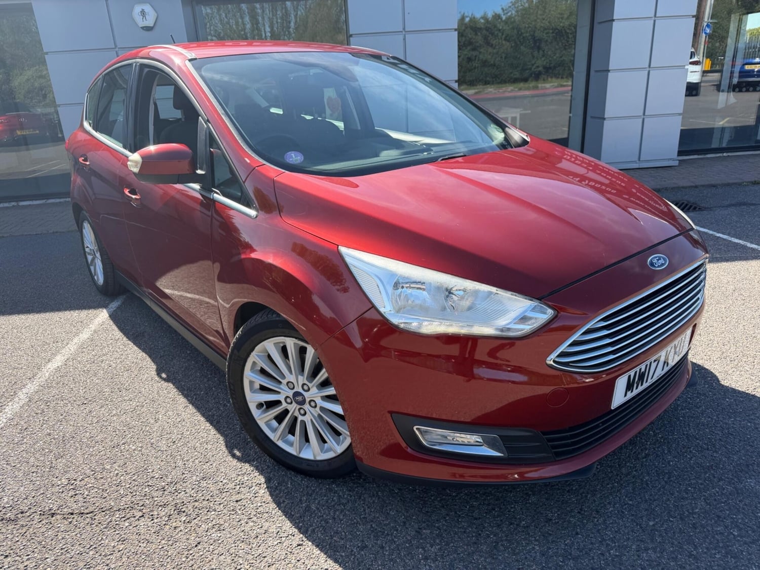 [ berth ]Ford C-MAX