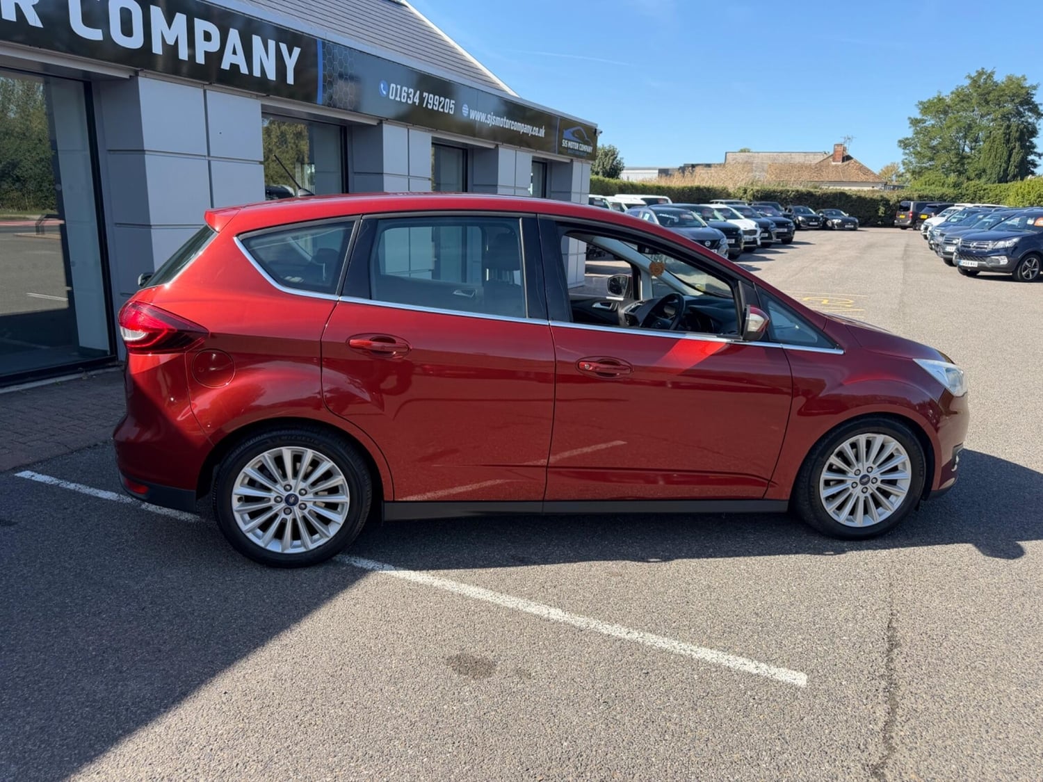 Ford C-MAX 2017 - Cars in Gillingham