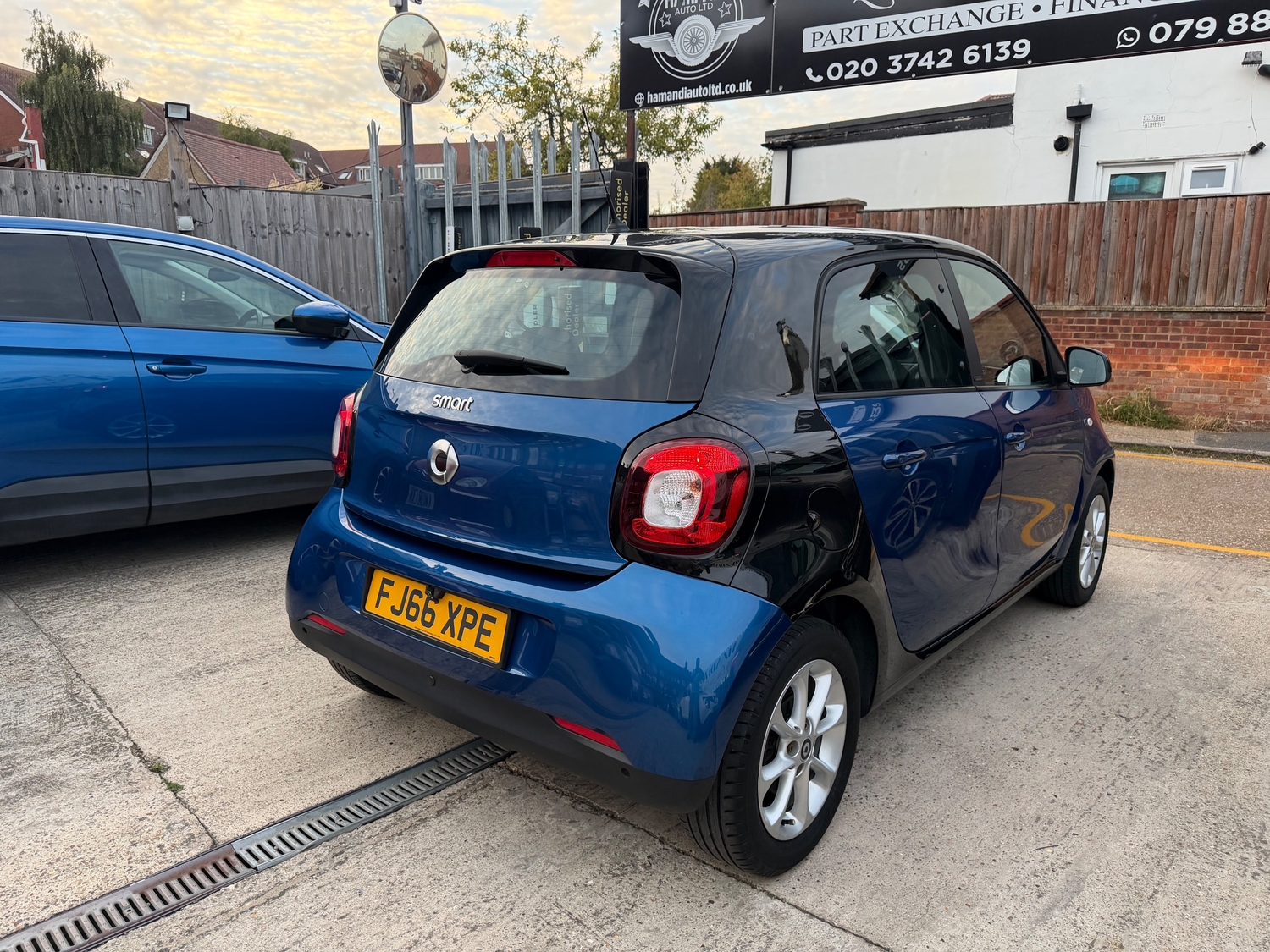 Smart ForFour 2016 - Cars in Wembley