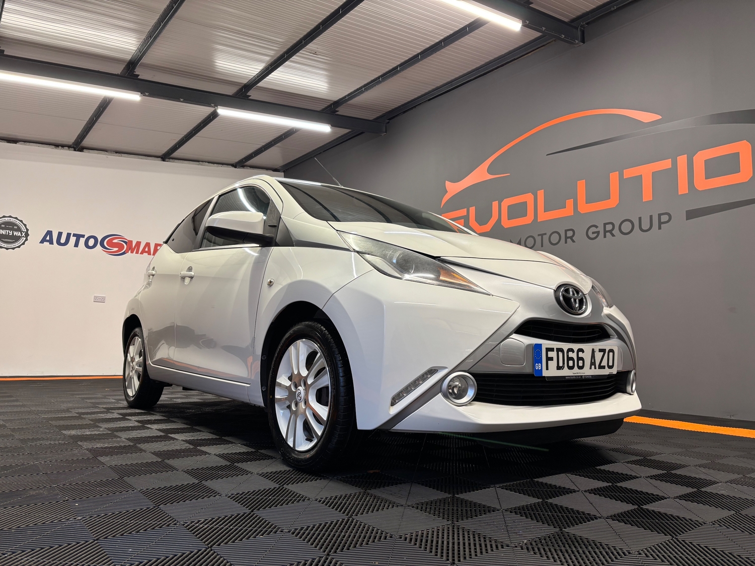 Toyota Aygo 2016 - Cars
