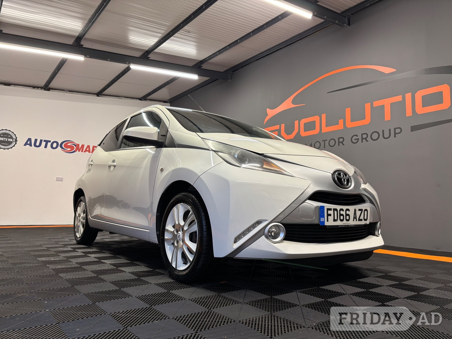Toyota Aygo 2016 - Cars